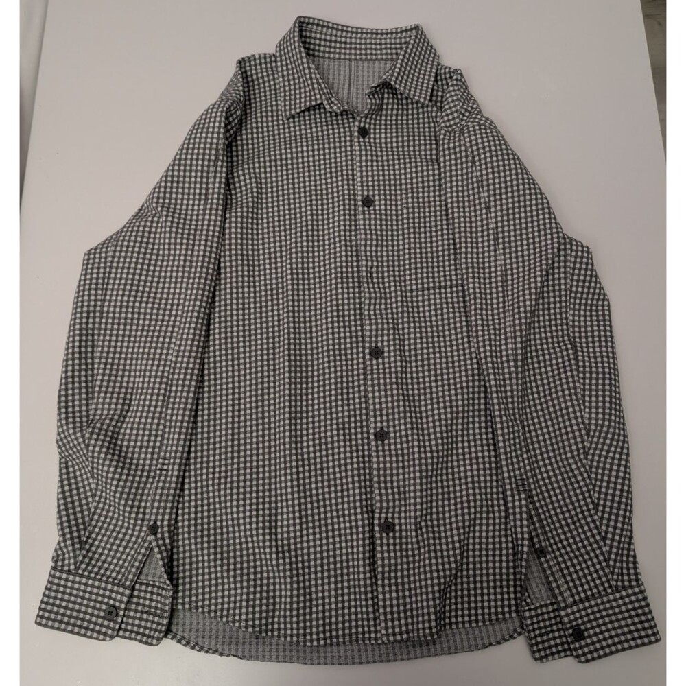 Lululemon Men's Long Sleeve Button Front Shirt Gray Plaid 19x27
